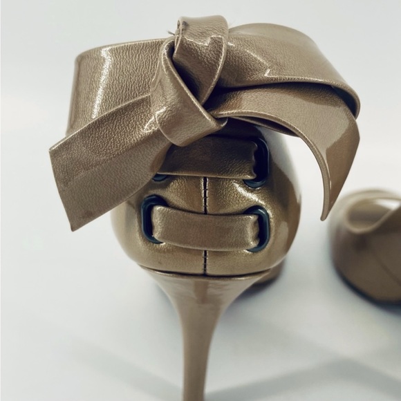 Enzo Angiolini Eamistle Natural Nude Peep Toe Heels a/Ankle Lace Bow - Size 7.5 - Picture 2 of 8